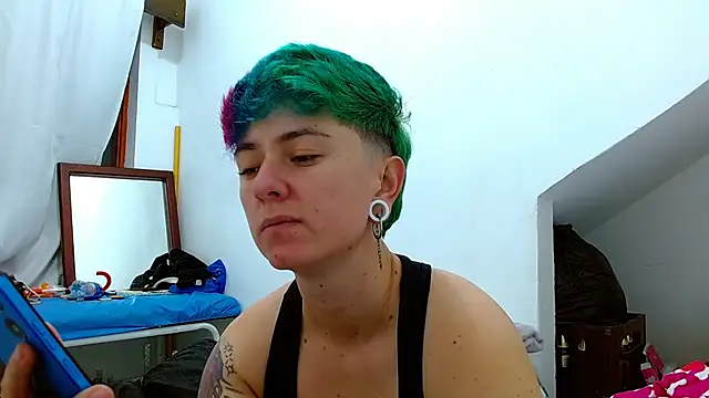 tomboyblue live sex cam