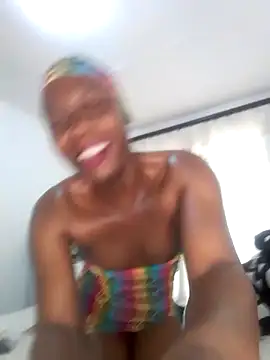 Freakishlyfreakish29 live sex cam