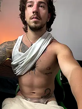 Valentino_Xander live sex cam