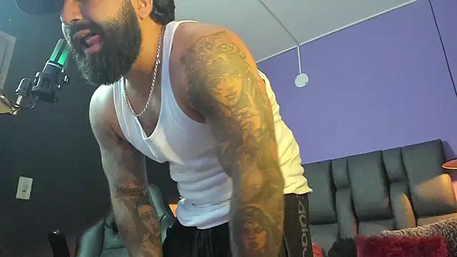 Lyon_vach live sex cam