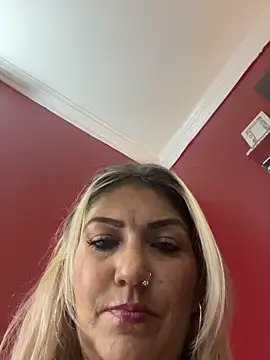 LittleMissEeve live sex cam