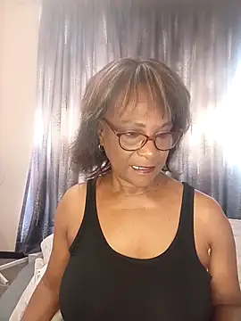 Hotgrannyx live sex cam