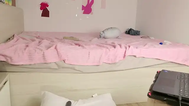 Pinky__Binky live sex cam
