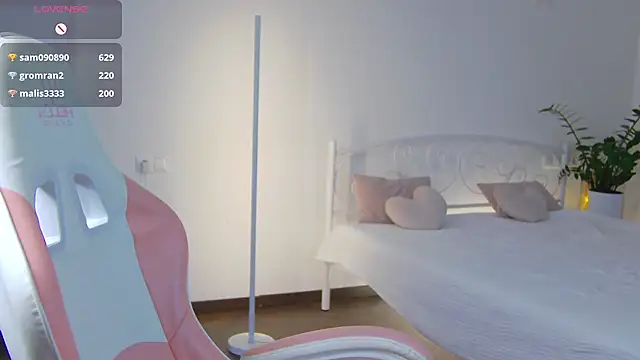 GiKarerra live sex cam