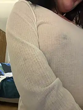 sukhakunis1 live sex cam