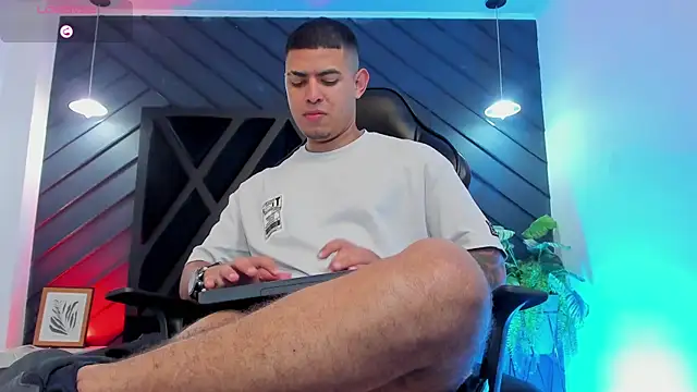 marco_garciia_ live sex cam