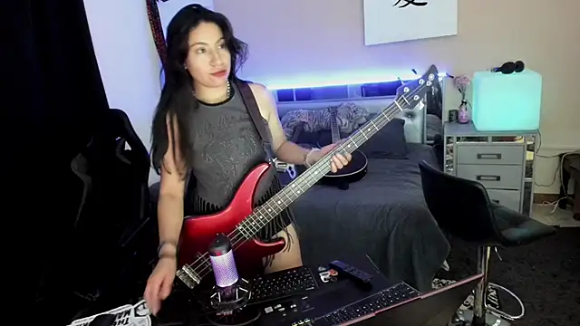 akira_rose19 live sex cam