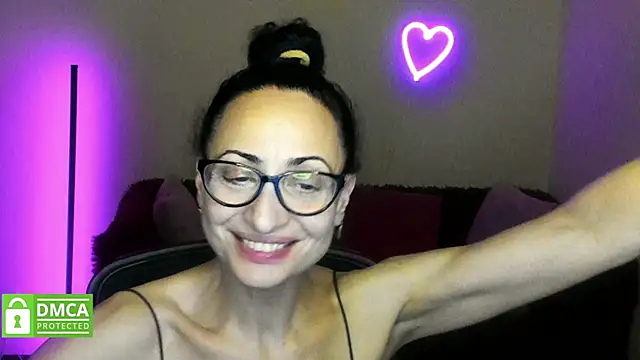Arianasweety23 live sex cam
