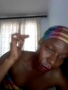 Freakishlyfreakish29 live sex cam