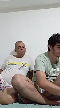 biglatin80 live sex cam