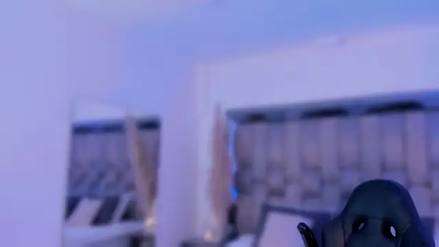 ChaynnaCooper live sex cam