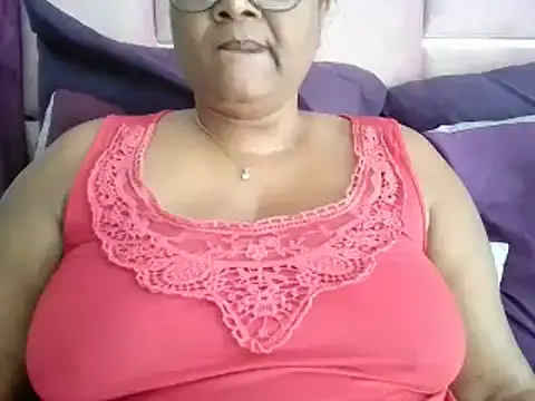 IndianDelia live sex cam