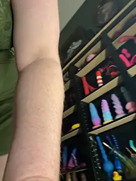 GingerSnap33 live sex cam