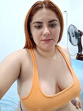 girl_redhead_bigtits's cam snapshot