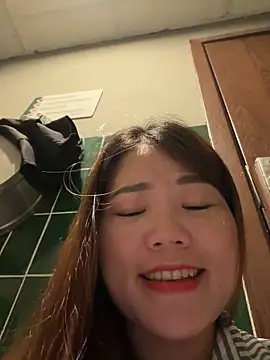 Emily_9xx live sex cam