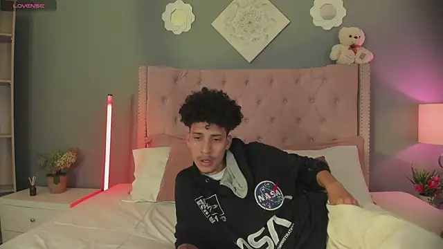 Joe_And_Emma live sex cam