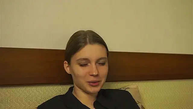 RoslynArcuo live sex cam