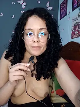 NinaSweet2's cam snapshot