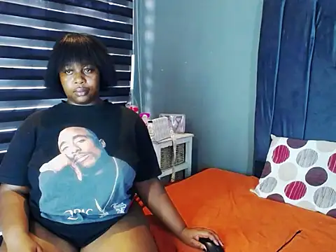 melanin_lizzy's cam snapshot