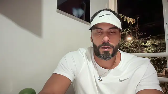 romeolovedark live sex cam