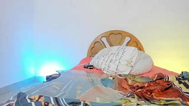 Girl-hot07's cam snapshot