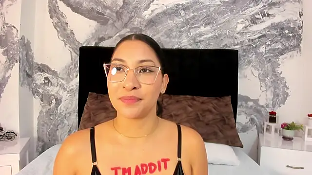 lilithDraven_'s cam snapshot