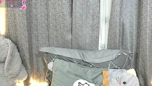 petite_paola live sex cam