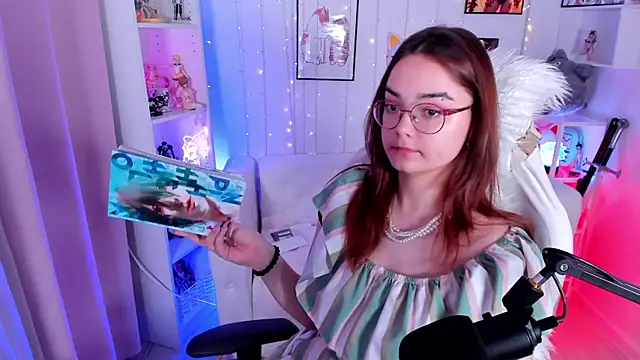 Lily__Evans's cam snapshot