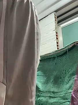 Larry-n-clouds's cam snapshot