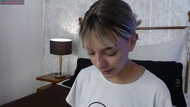 peyton_golden1's cam snapshot