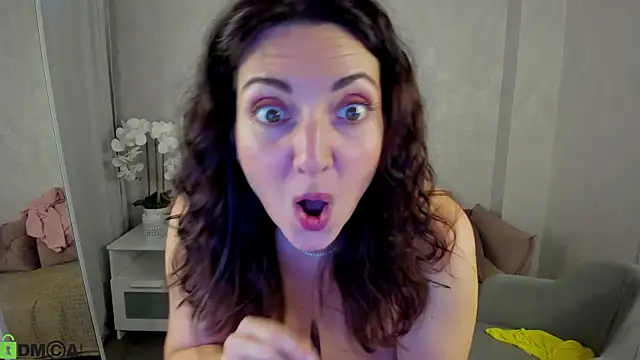 Kandy_Balls's cam snapshot