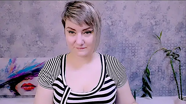 Djullia's cam snapshot