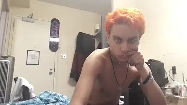 ultrasky220's cam snapshot