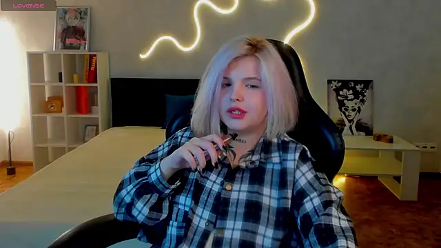 shadow__purrr live sex cam