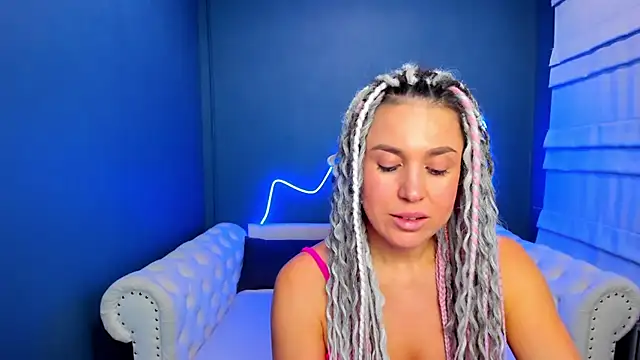 rock_n_roxy's cam snapshot