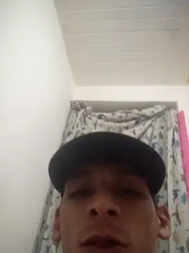 alex_colombiano's cam snapshot