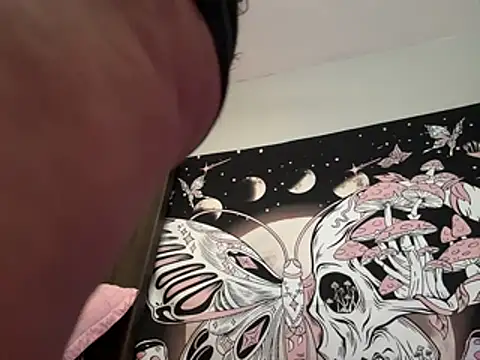 NeliaHexxen live sex cam