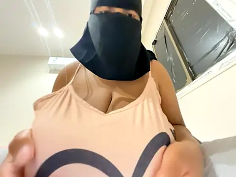 Submissive_Arab live sex cam