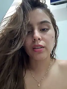 Juanelopez1 live sex cam