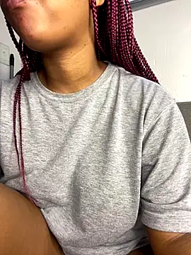 _Fifi's cam snapshot