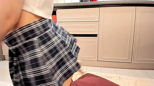 NessaDay live sex cam