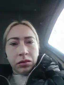 Reina_Cummings live sex cam