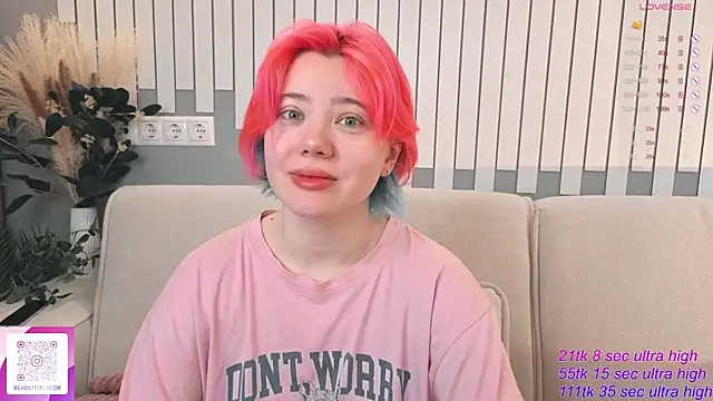 __KawaiiYuki__ live sex cam