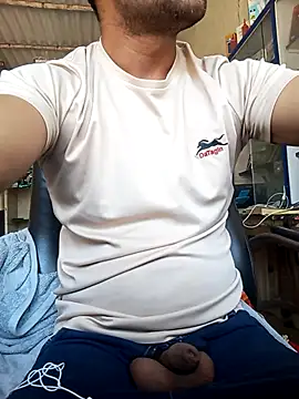 Priynkarani live sex cam