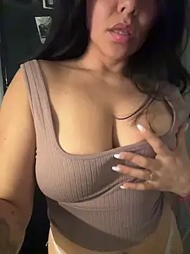 PetitLumiere live sex cam