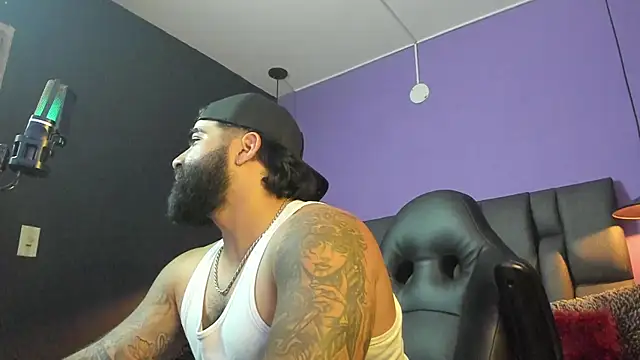 Lyon_vach live sex cam