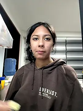 lynn9000 live sex cam