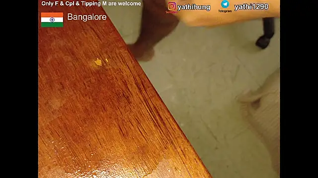 KingCobraClassy live sex cam