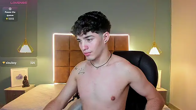 AlejooTwink live sex cam