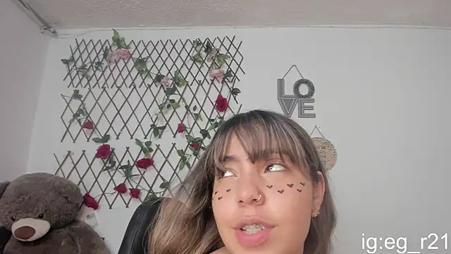 emma_grays2 live sex cam